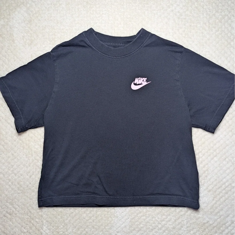 Nike Graphic T Shirt girls Medium Black Move Your Sole Logo Loose Fit Cotton Tee